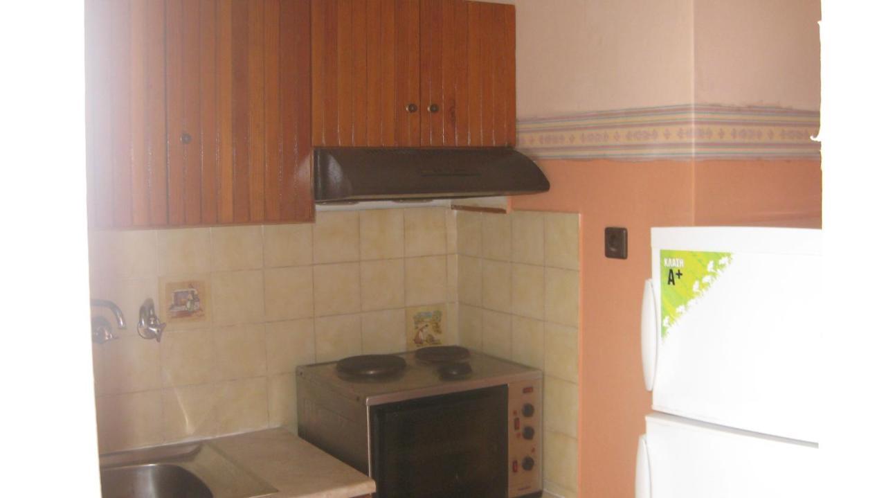 Theodora Aparthotel Makrýgialos Exteriör bild