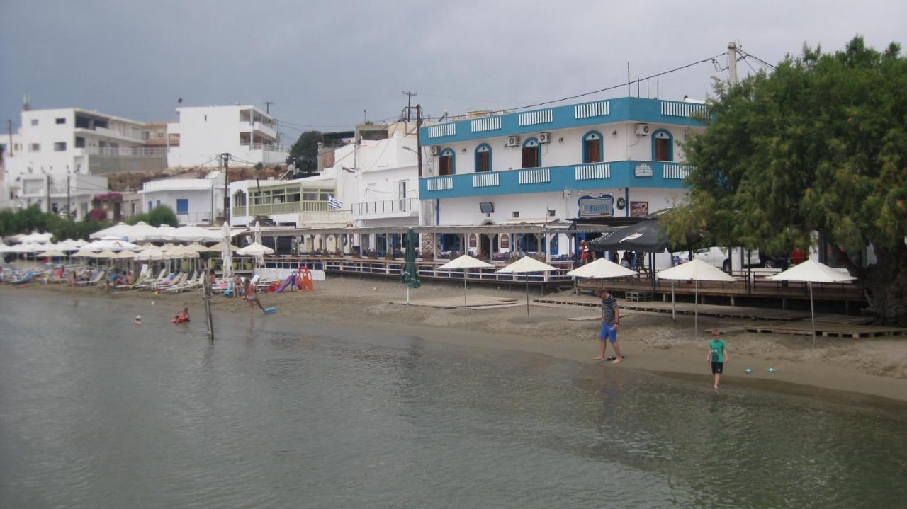 Theodora Aparthotel Makrýgialos Exteriör bild
